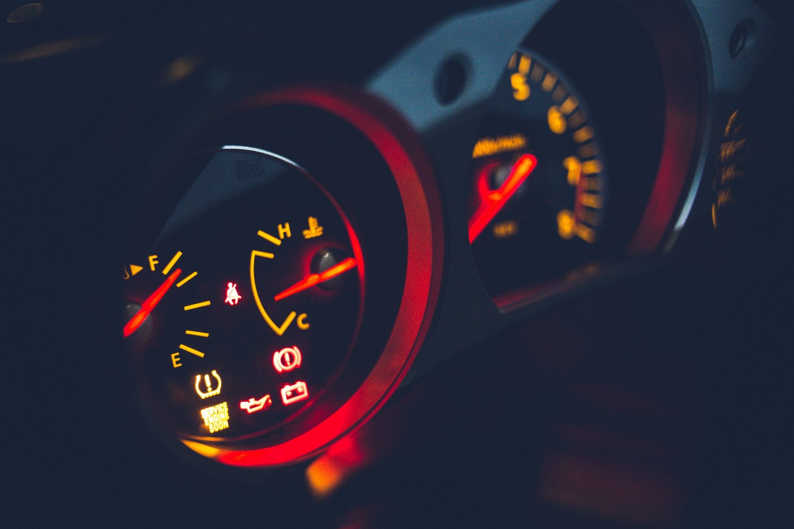 Check Engine Light Causes featuring common engine problems, warning signs, diagnostic checks, faulty sensors, misfires, and vehicle troubleshooting.