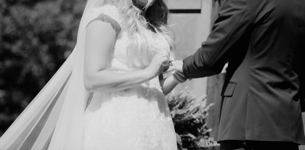 Jeanette Adair Bradshaw Who Is Morgan Freeman’s First Wife? Fascinating Life & Marriage Facts covering her background, marriage, family, and connection to Morgan Freeman.