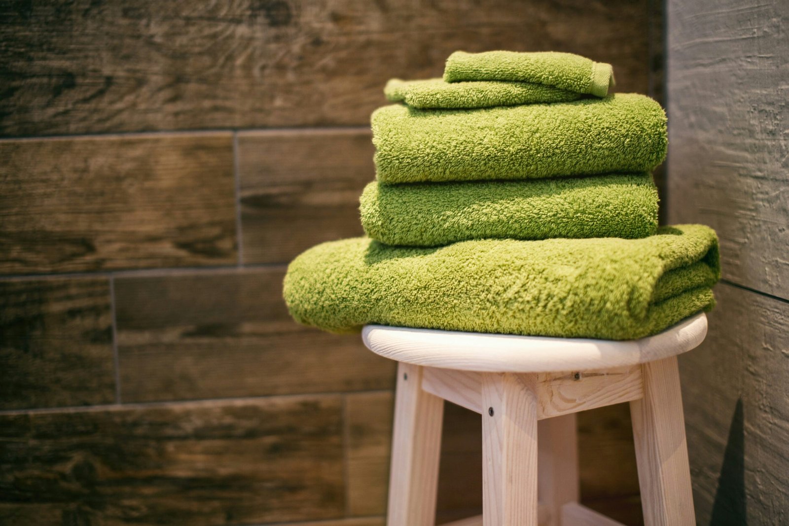 How to Get Mildew Smell Out of Towels Effective Washing and Drying Methods