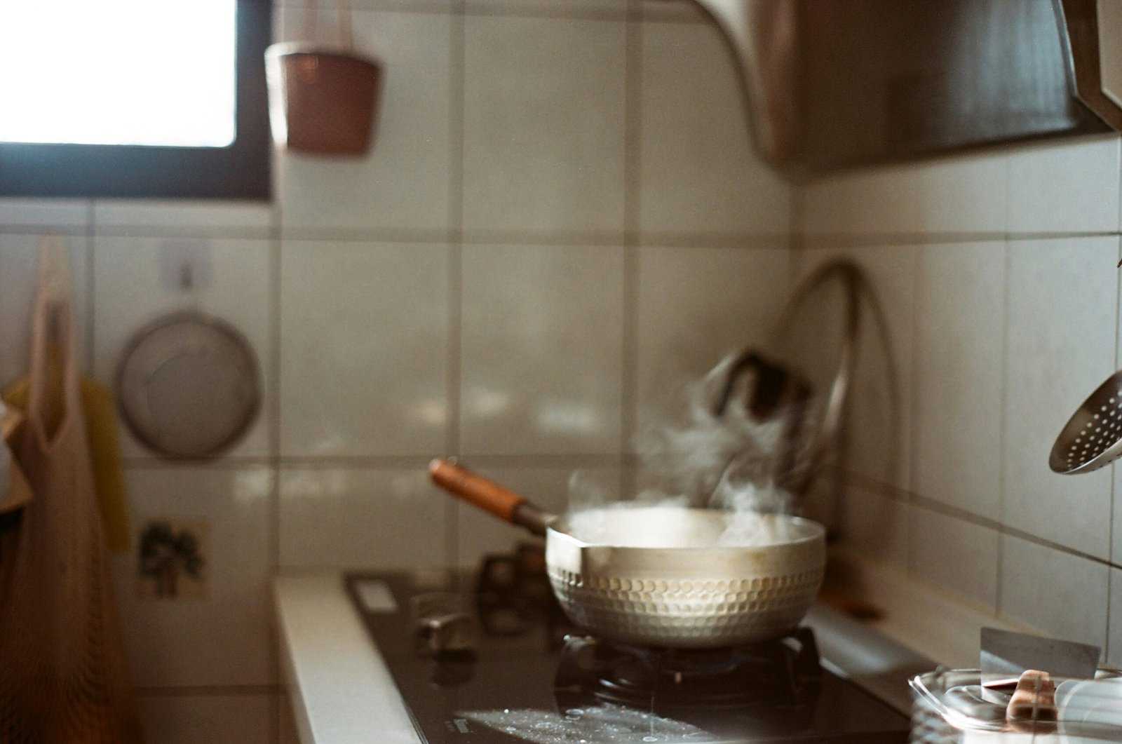 How to Get Burnt Smell Out of House Safe and Effective Methods