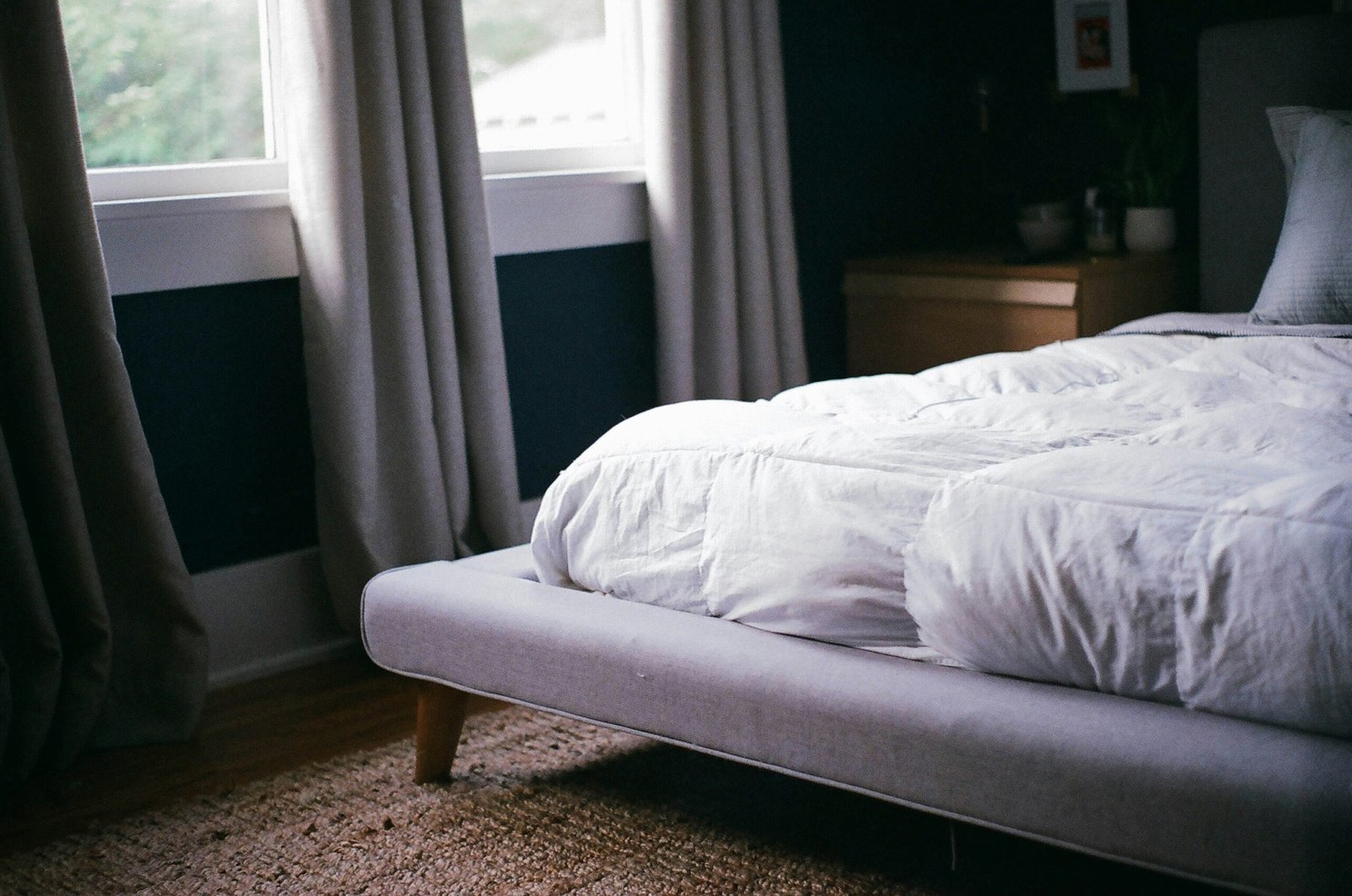 How to Get Urine Out of a Mattress When Dry: Effective Home Remedies & Prevention Tips